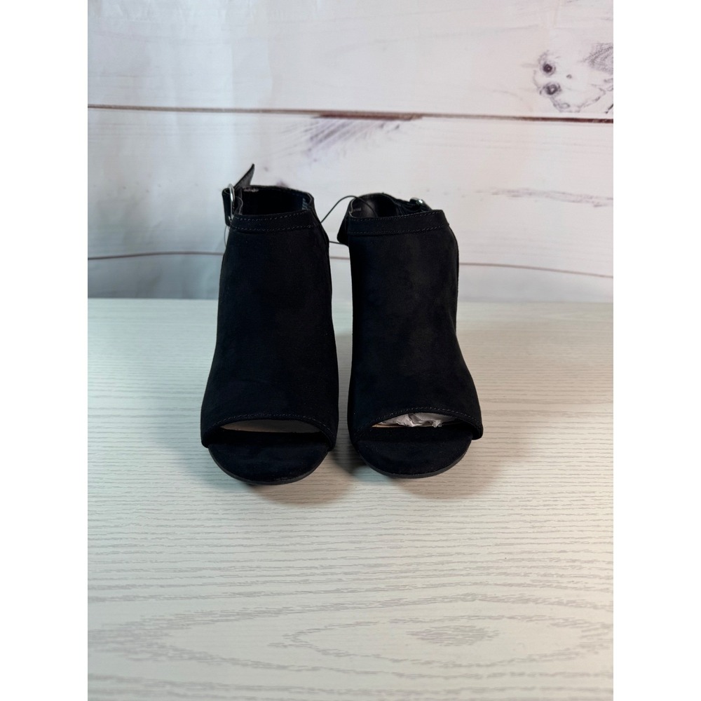 NWT Rhea Black Peep Toe Strapped‎ Ankle Booties / Size 6.5 / Sku0149